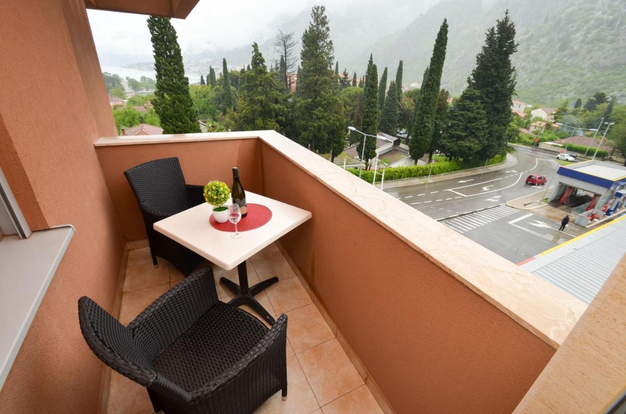 City Center Kotor - Garage Parking Included Екстер'єр фото
